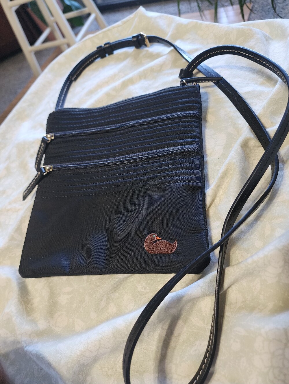 Vintage Dooney & Bourke Crossbody